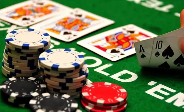 Ưu Điểm Khi Chơi Poker Trực Tuyến Tại Red88